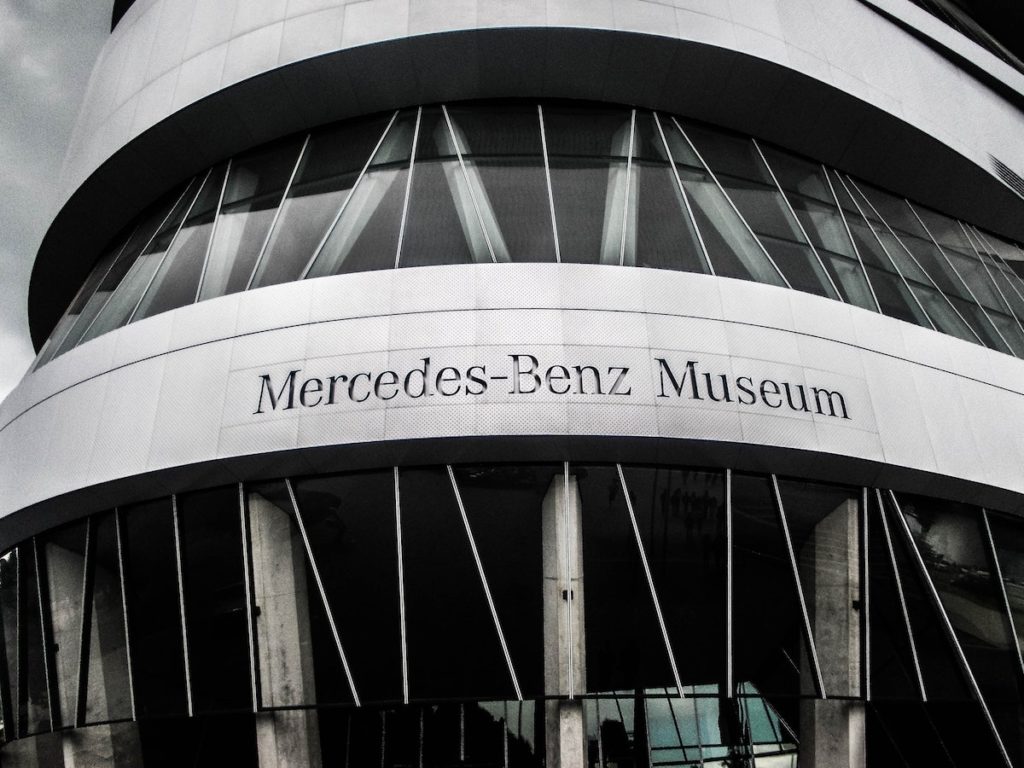 Im Jahr 2006 wurde das neue Mercedes-Benz Museum neben dem Stammwerk in Stuttgart-Untertürkheim eröffnet.